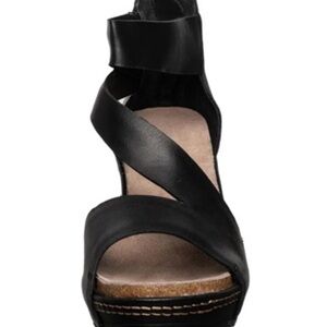 Antelope Davi Wedge Sandal- Black